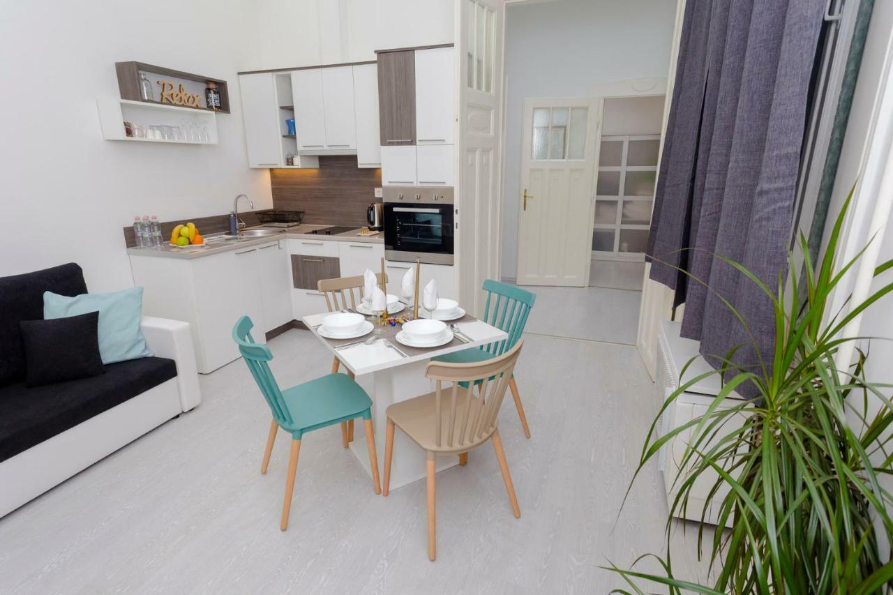 Boutique Residence Jokai - Apartment In The City Center Budapest Ngoại thất bức ảnh
