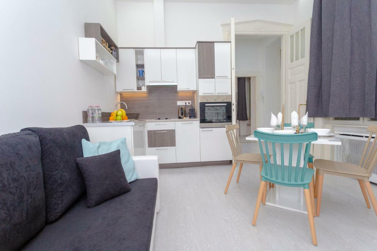 Boutique Residence Jokai - Apartment In The City Center Budapest Ngoại thất bức ảnh