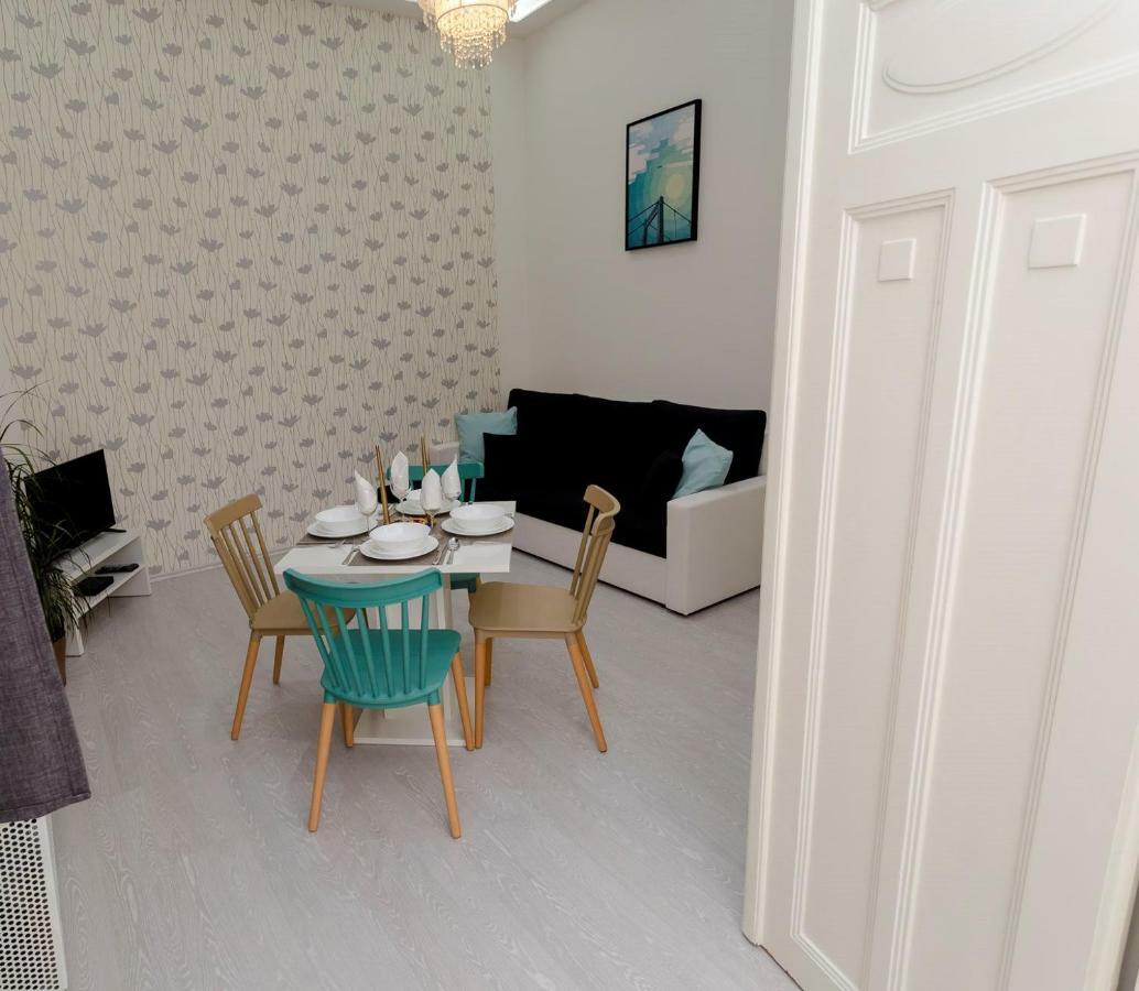 Boutique Residence Jokai - Apartment In The City Center Budapest Ngoại thất bức ảnh